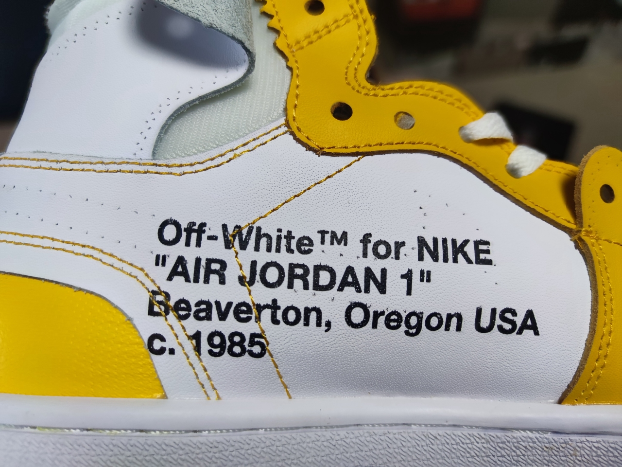 Off-White x Jordan 1 Retro High OG