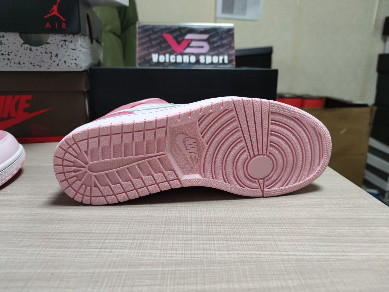 Jordan 1 Mid Digital Pink CW5379 600
