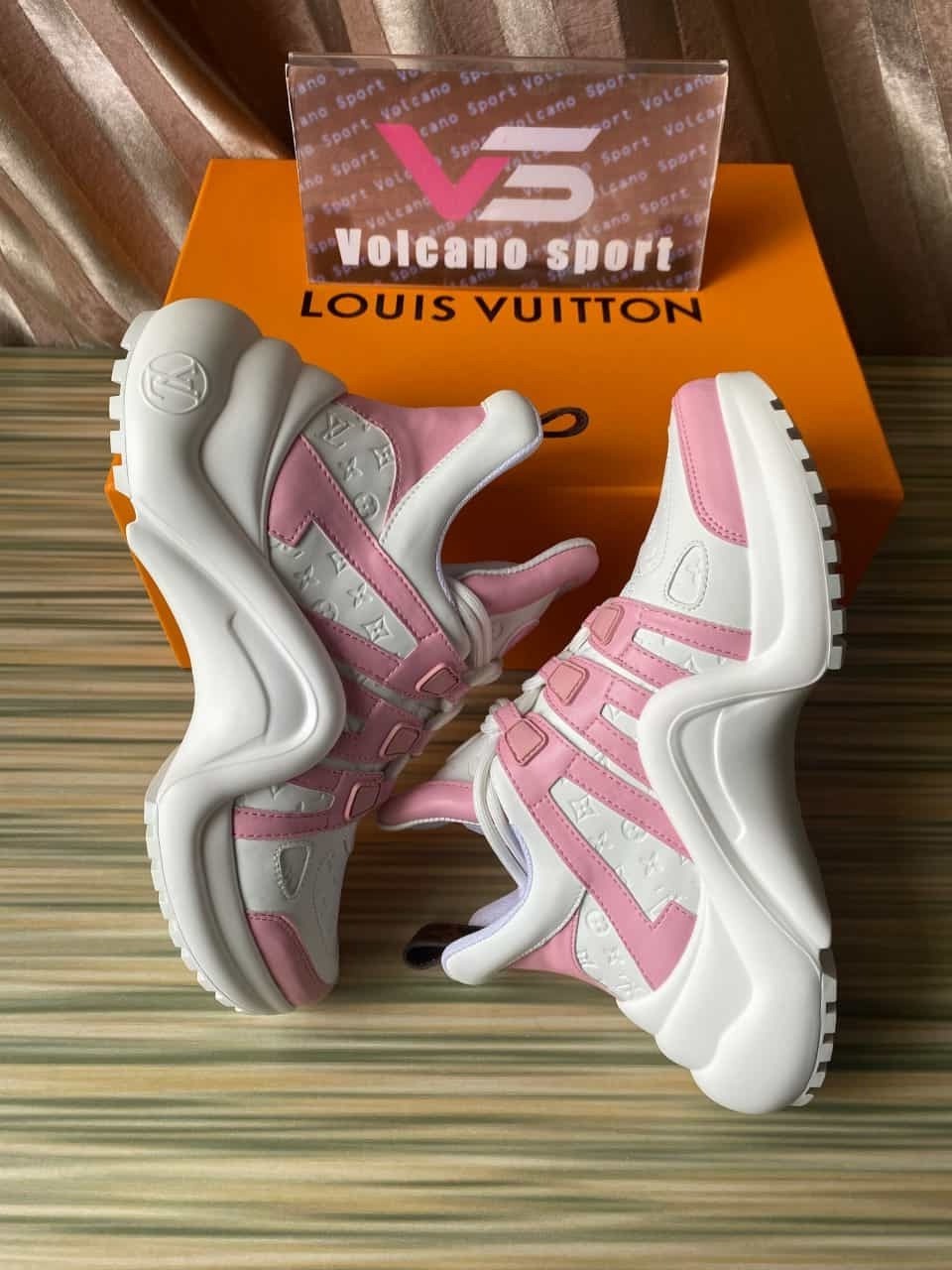 LV Archlight Trainer pink white