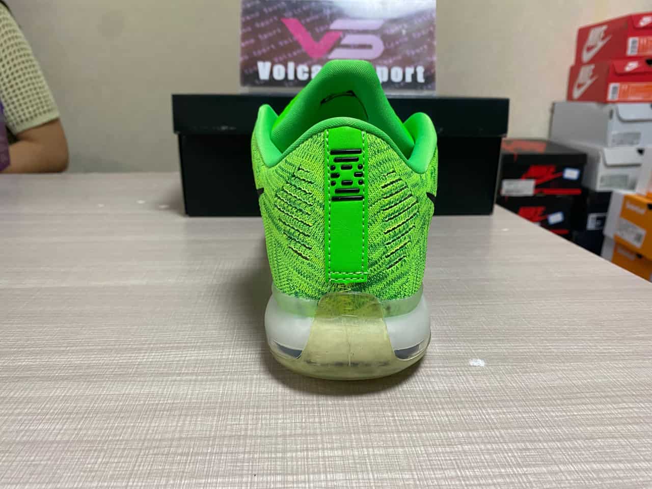 Kobe 10 Elite 'Grinch' iD 802817-901
