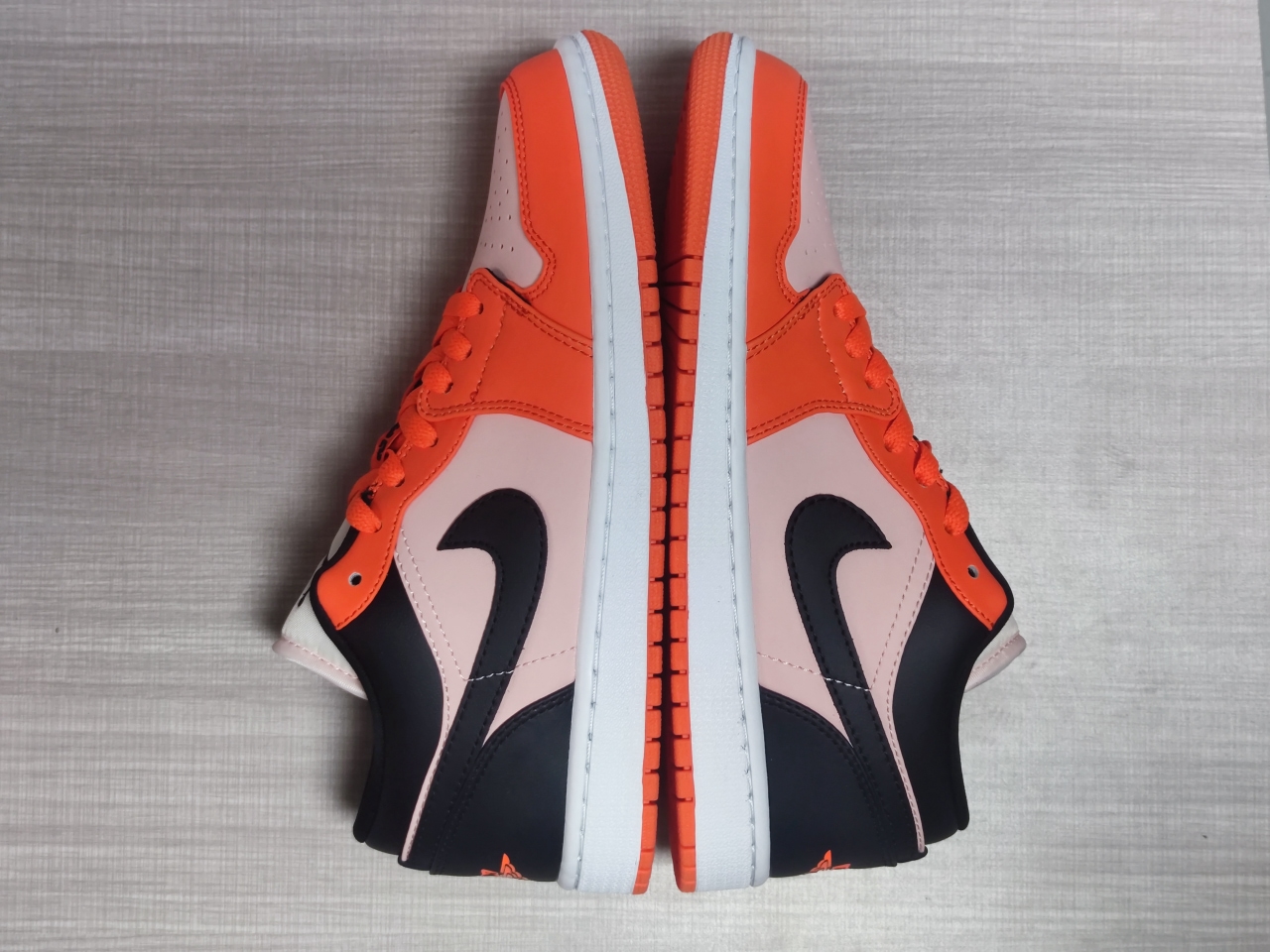 Jordan 1 Low Orange Black DM3379-600