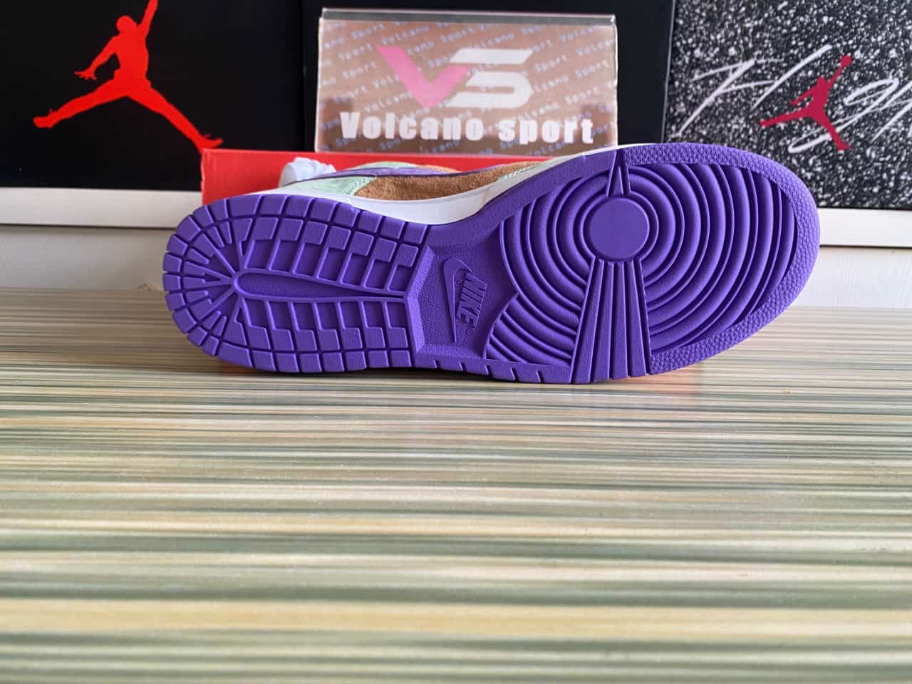 Dunk Low Veneer DA1469-200