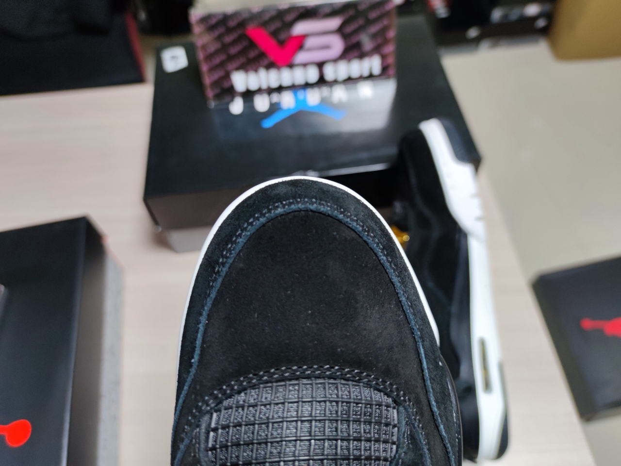 Jordan 4 Retro Royalty 308497 032