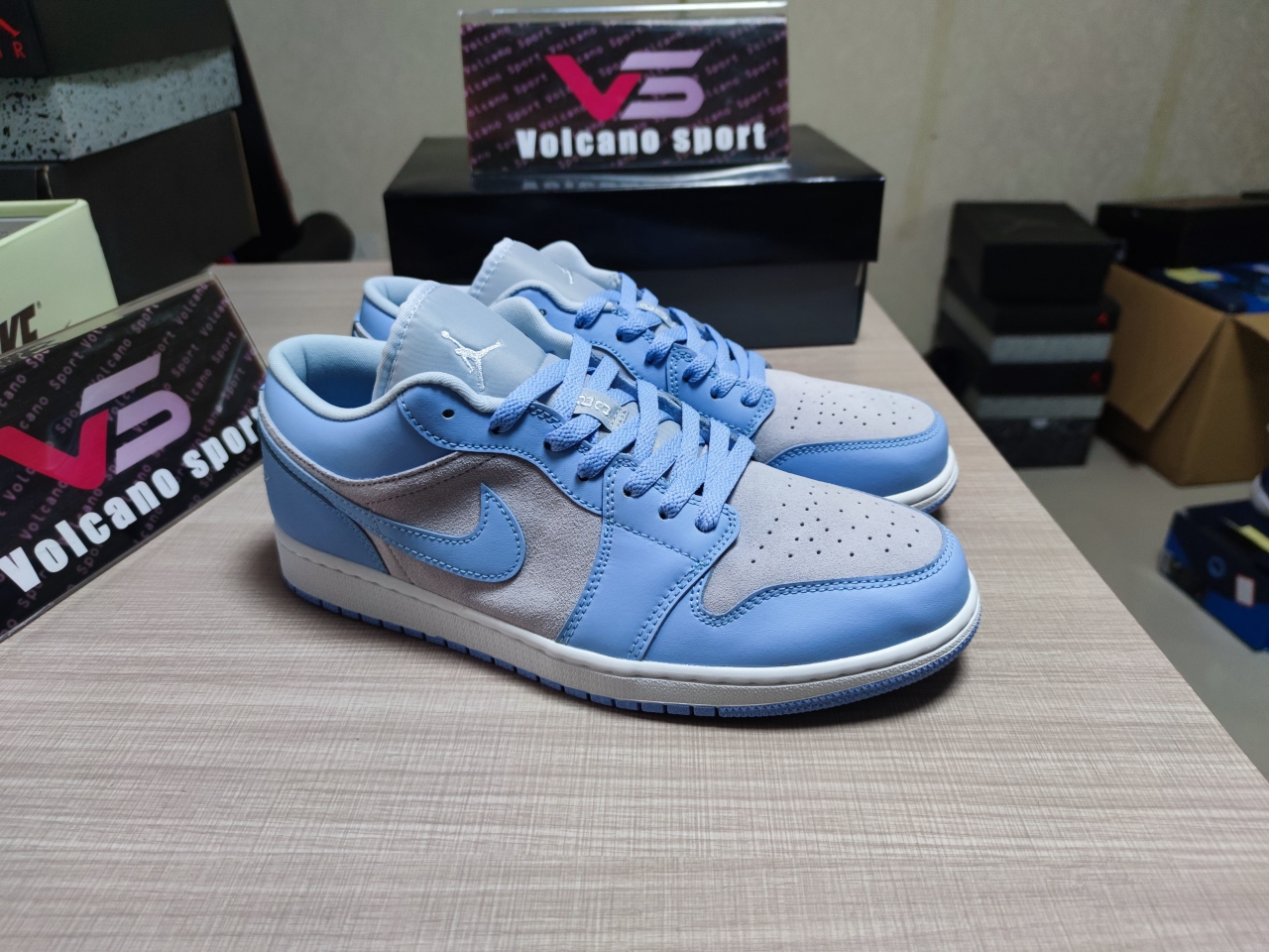 Jordan 1 Low Football Grey Aluminum DC0774 050
