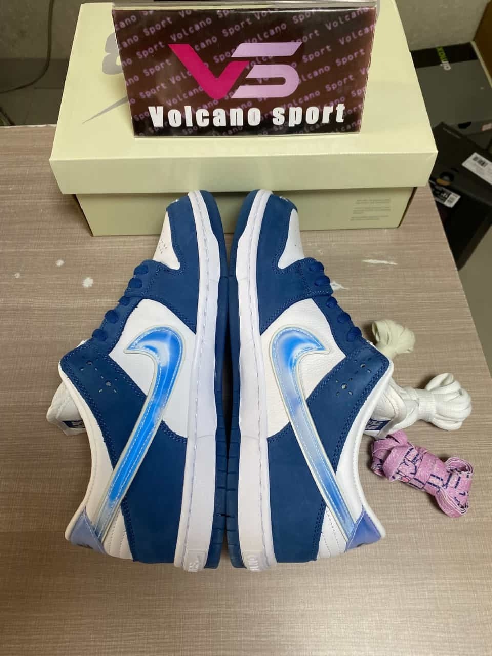 Nike SB Dunk Low Born X Raised One Block At A Time FN7819-400