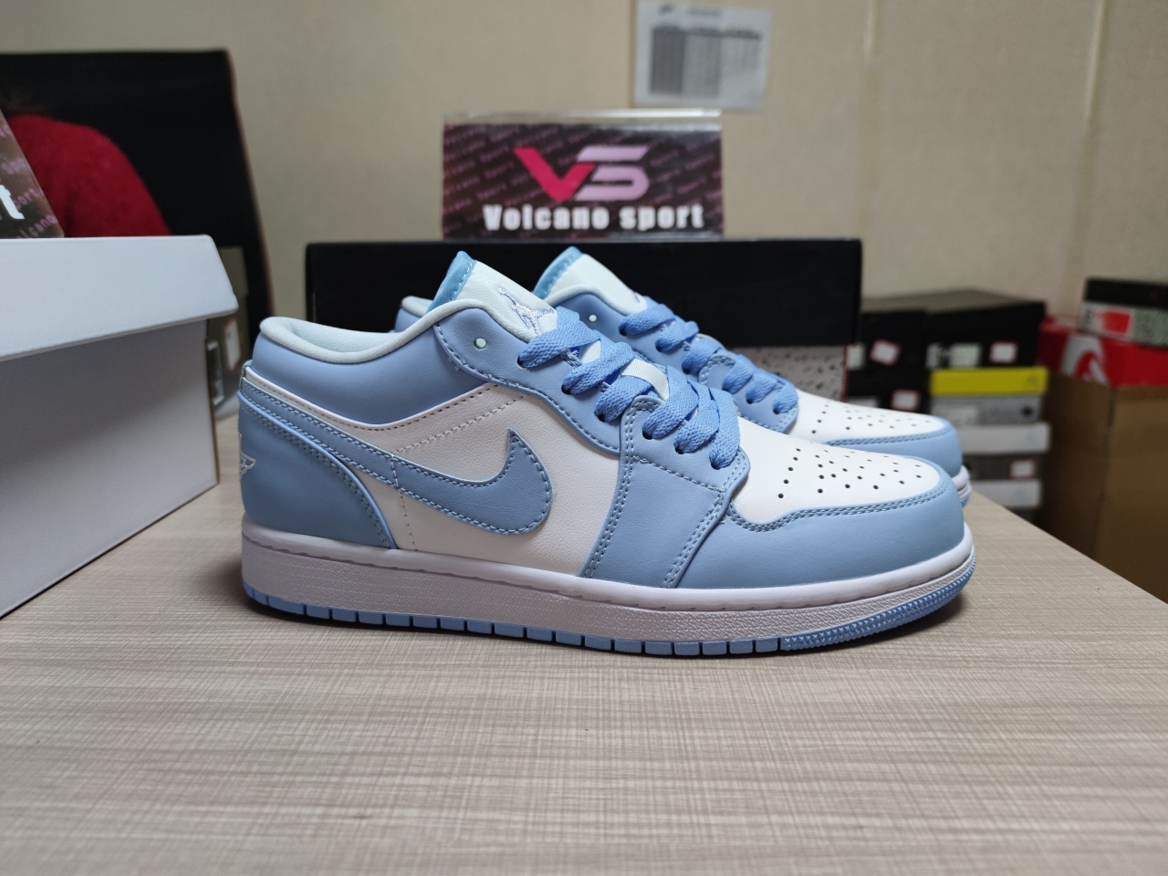 Jordan 1 Low Aluminum DC0774 141