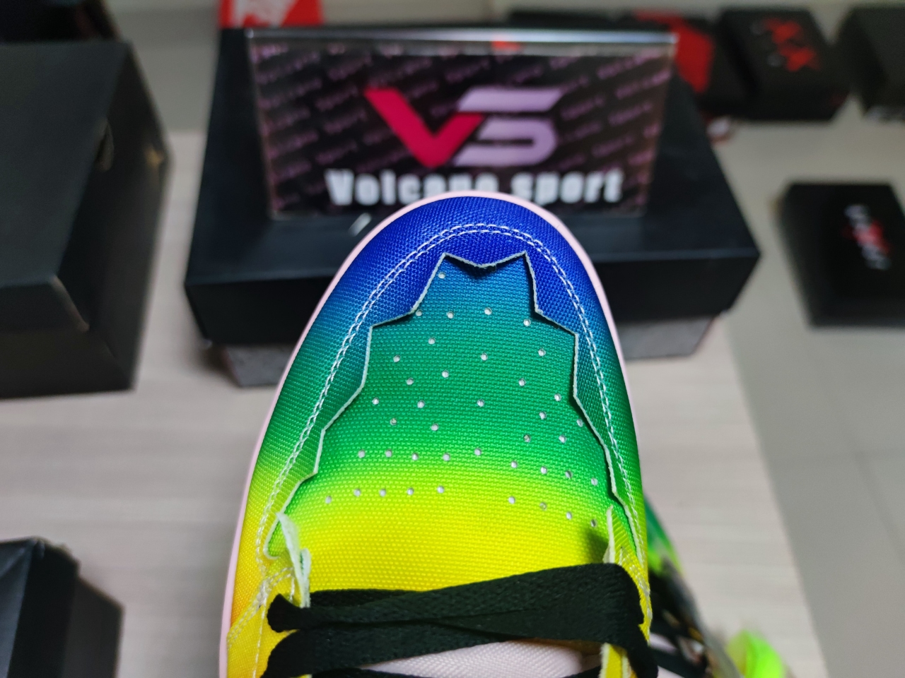 J Balvin x Jordan 1 High OG DC3481 900