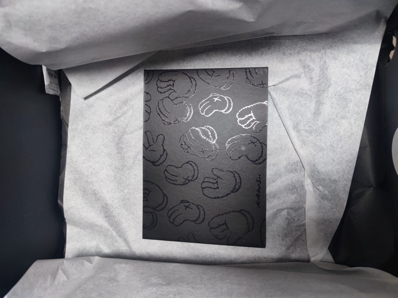 Jordan 4 Retro Kaws 930155 003