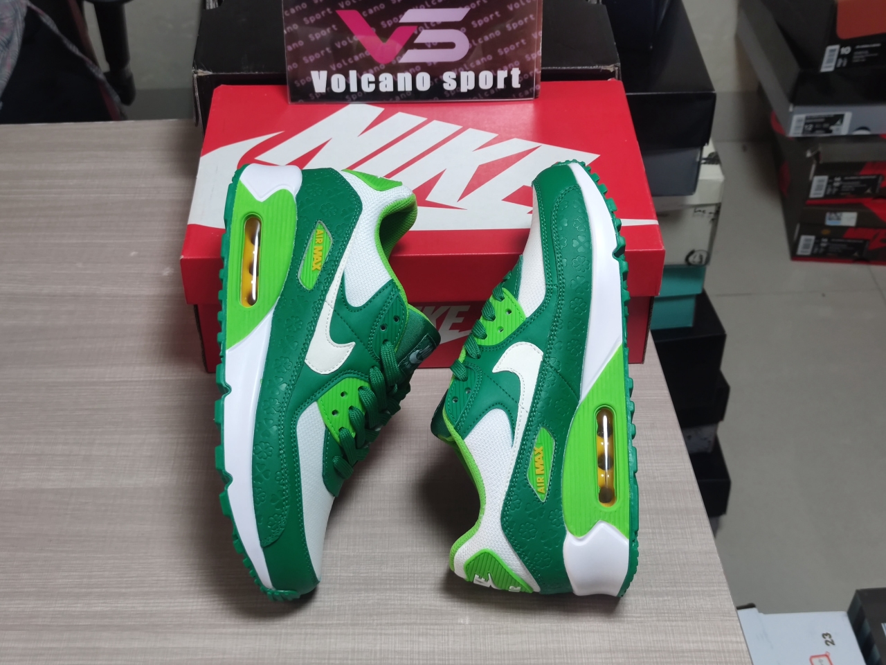 Air Max 90 St Patrick's Day DD8555 300