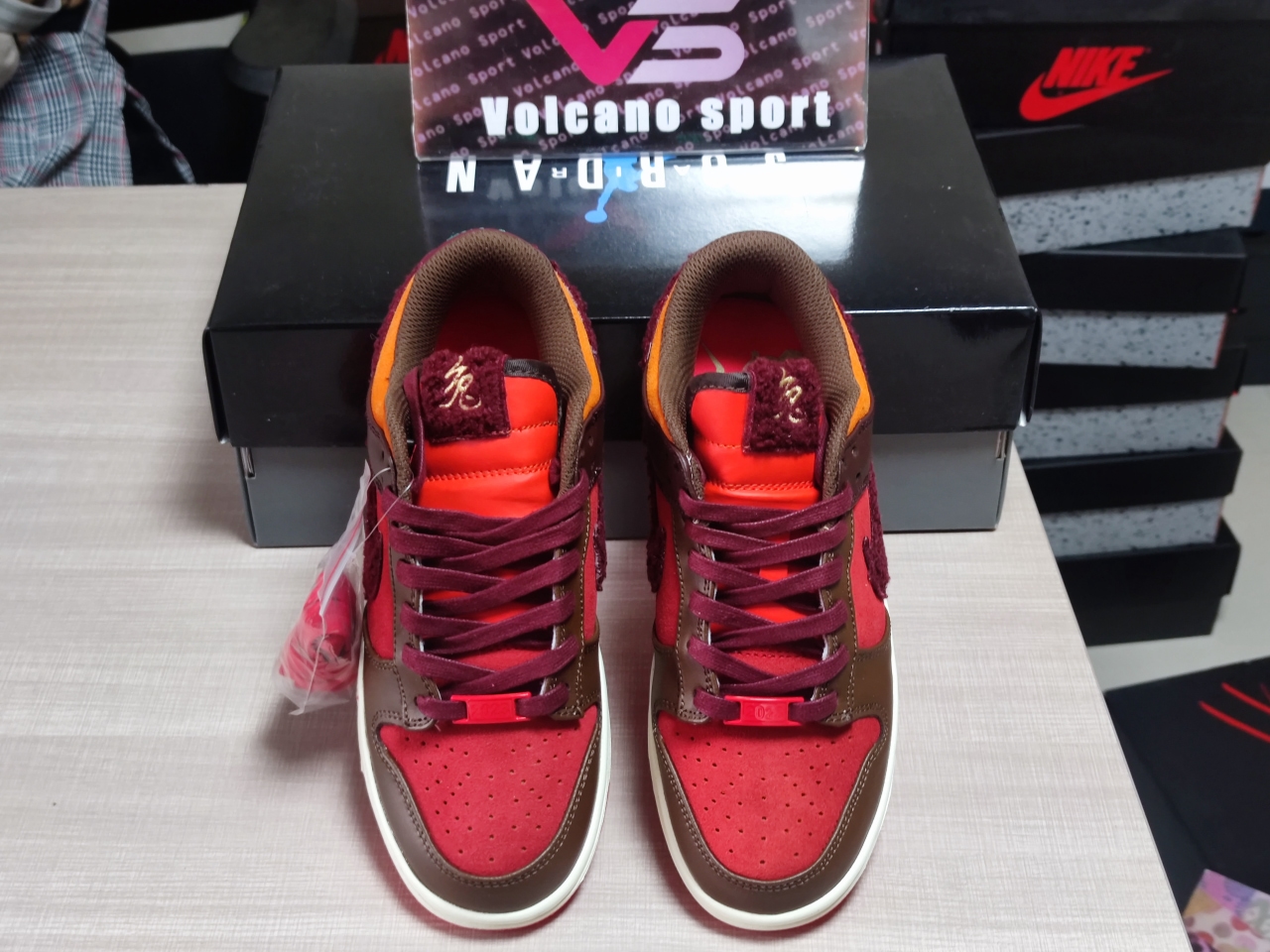 Dunk Low Retro PRM Year of the Rabbit Light Crimson FD4203 661
