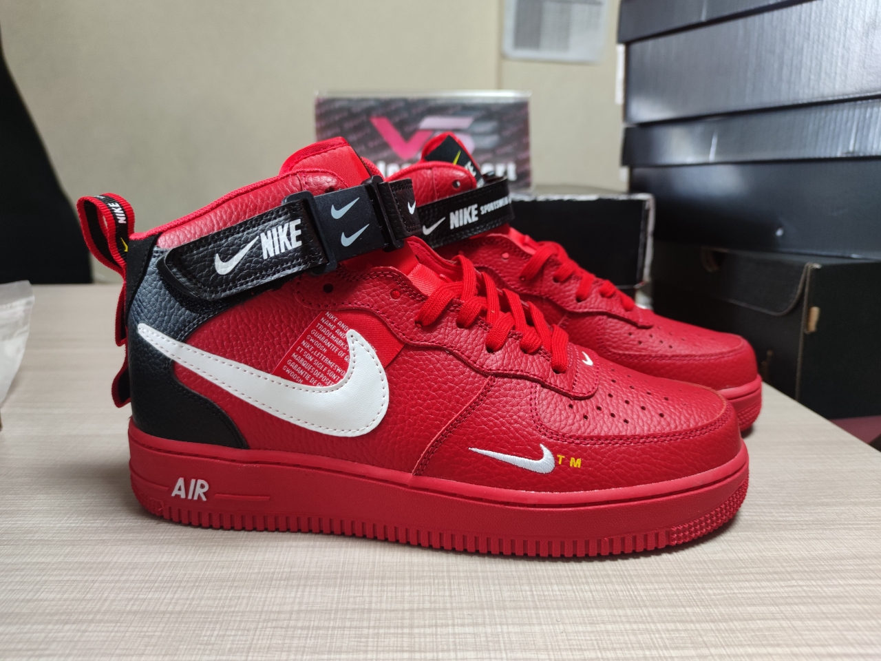Air Force 1 Mid Utility University Red 804609-605