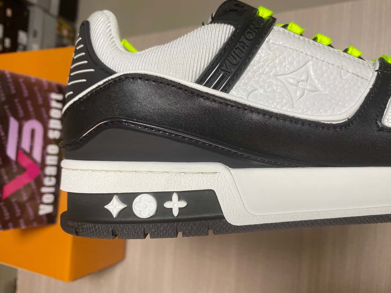 Louis Vuitton LV Trainer BLACK/WHITE