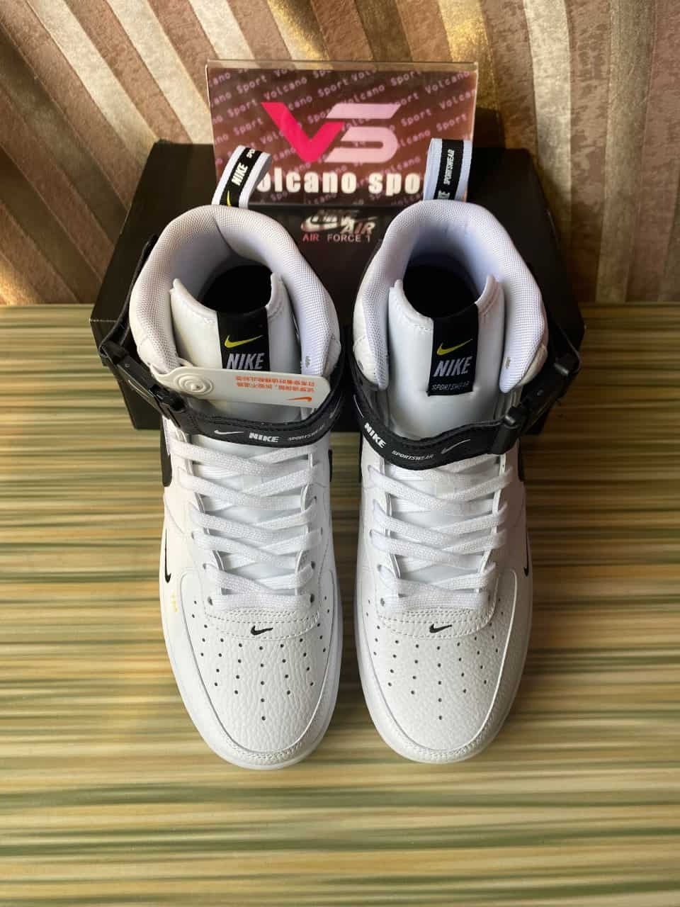 Air Force 1 Mid Utility White Black 804609-103