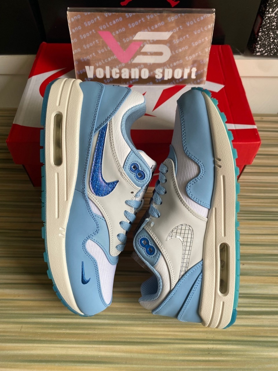 Air Max 1 Premium Blueprint DR0448-100