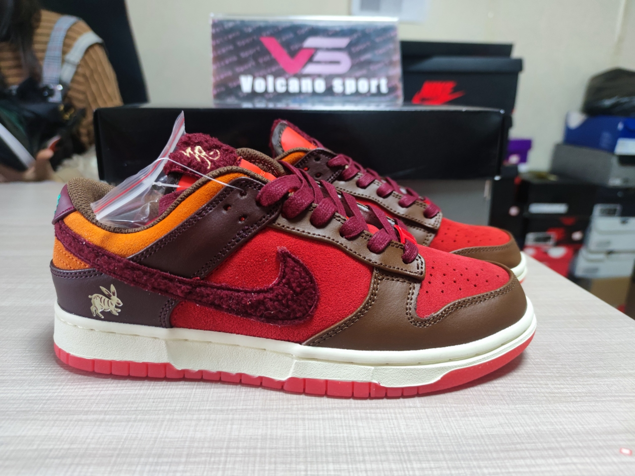 Dunk Low Retro PRM Year of the Rabbit Light Crimson FD4203 661