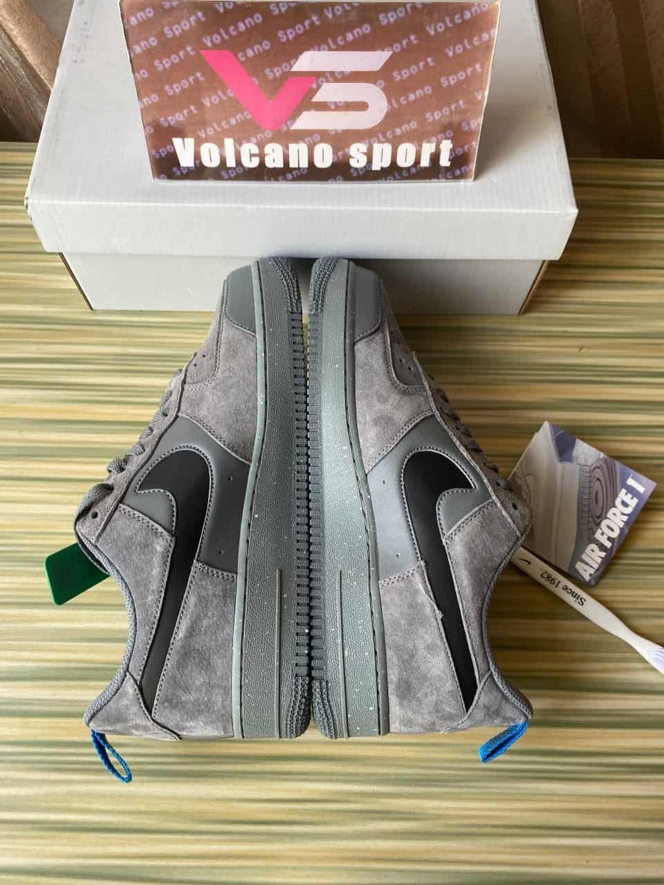 Nike Air Force 1 Low Cut Out Swoosh Smoke Grey DQ1097-001