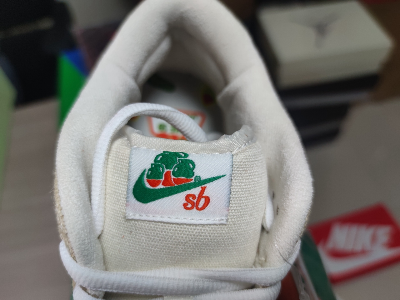 SB Dunk Low Jarritos FD0860-001