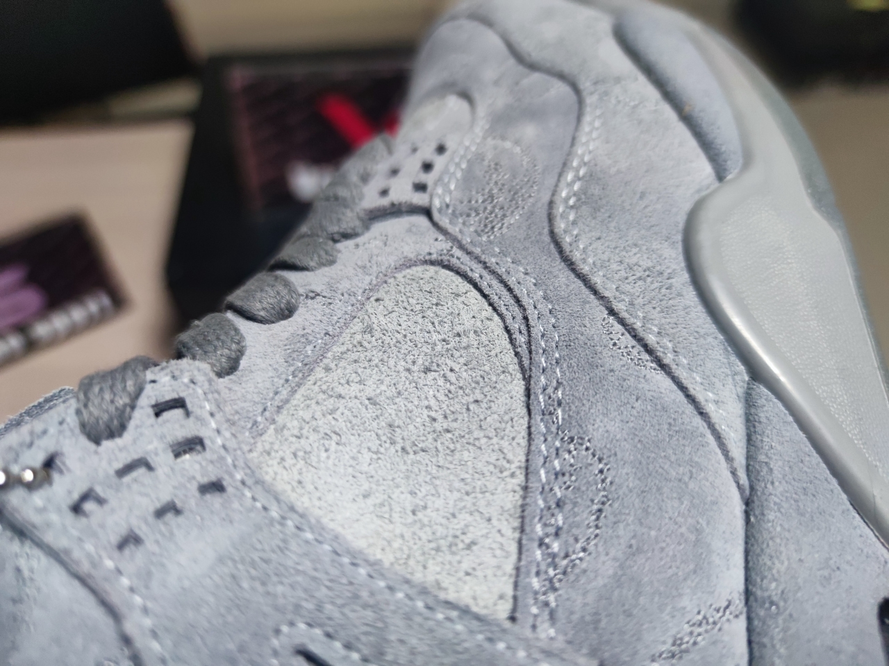 Jordan 4 Retro Kaws 930155 003