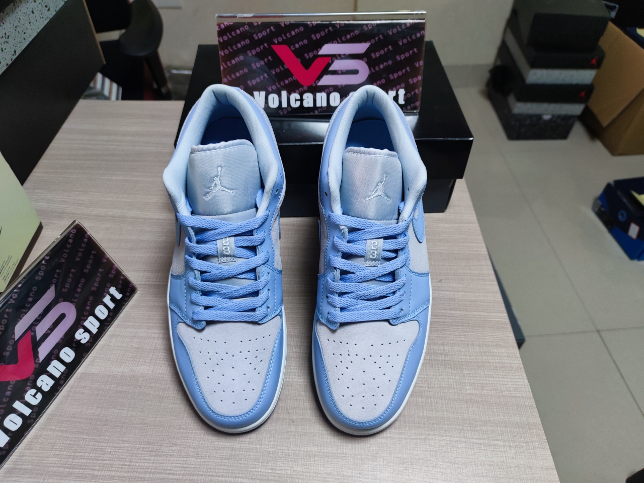 Jordan 1 Low Football Grey Aluminum DC0774 050