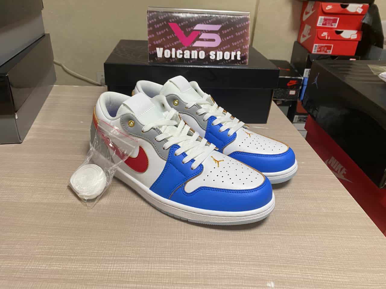 Jordan 1 Low SE Philippines FN8901-164
