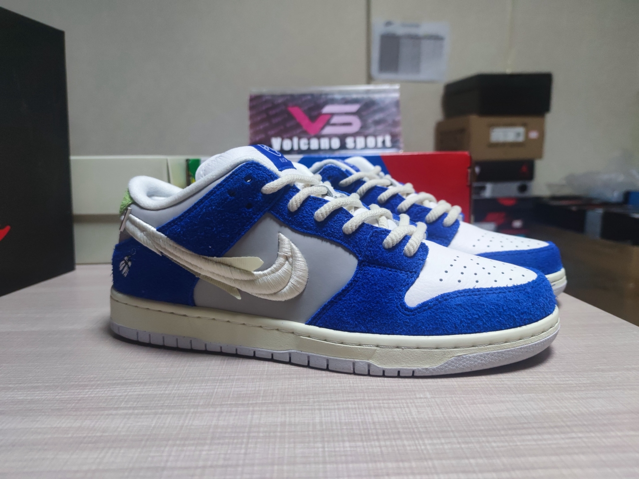 SB Dunk Low Pro Fly Streetwear Gardenia DQ5130 400