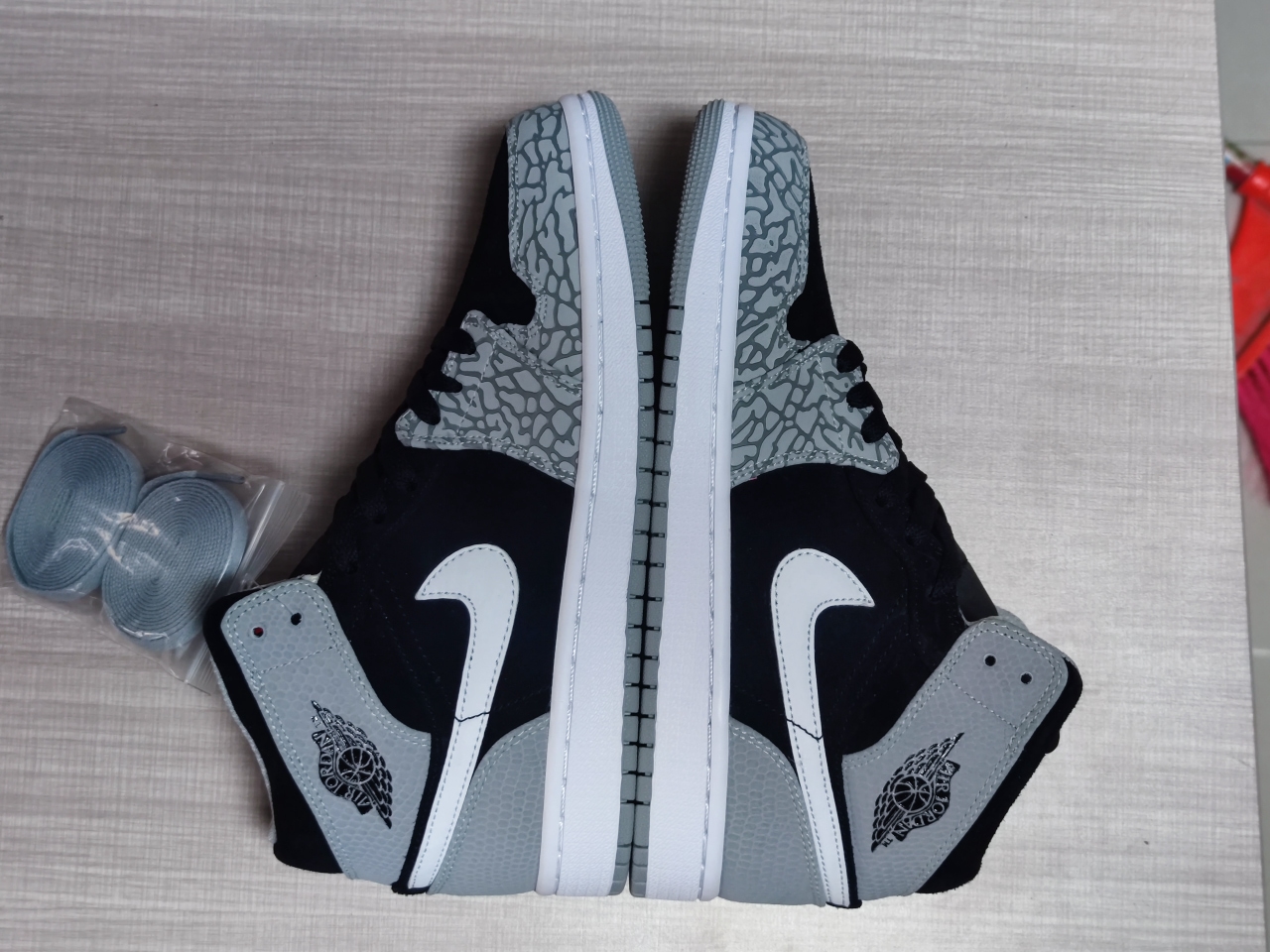 Jordan 1 Mid SE Elephant Print DM1200 016