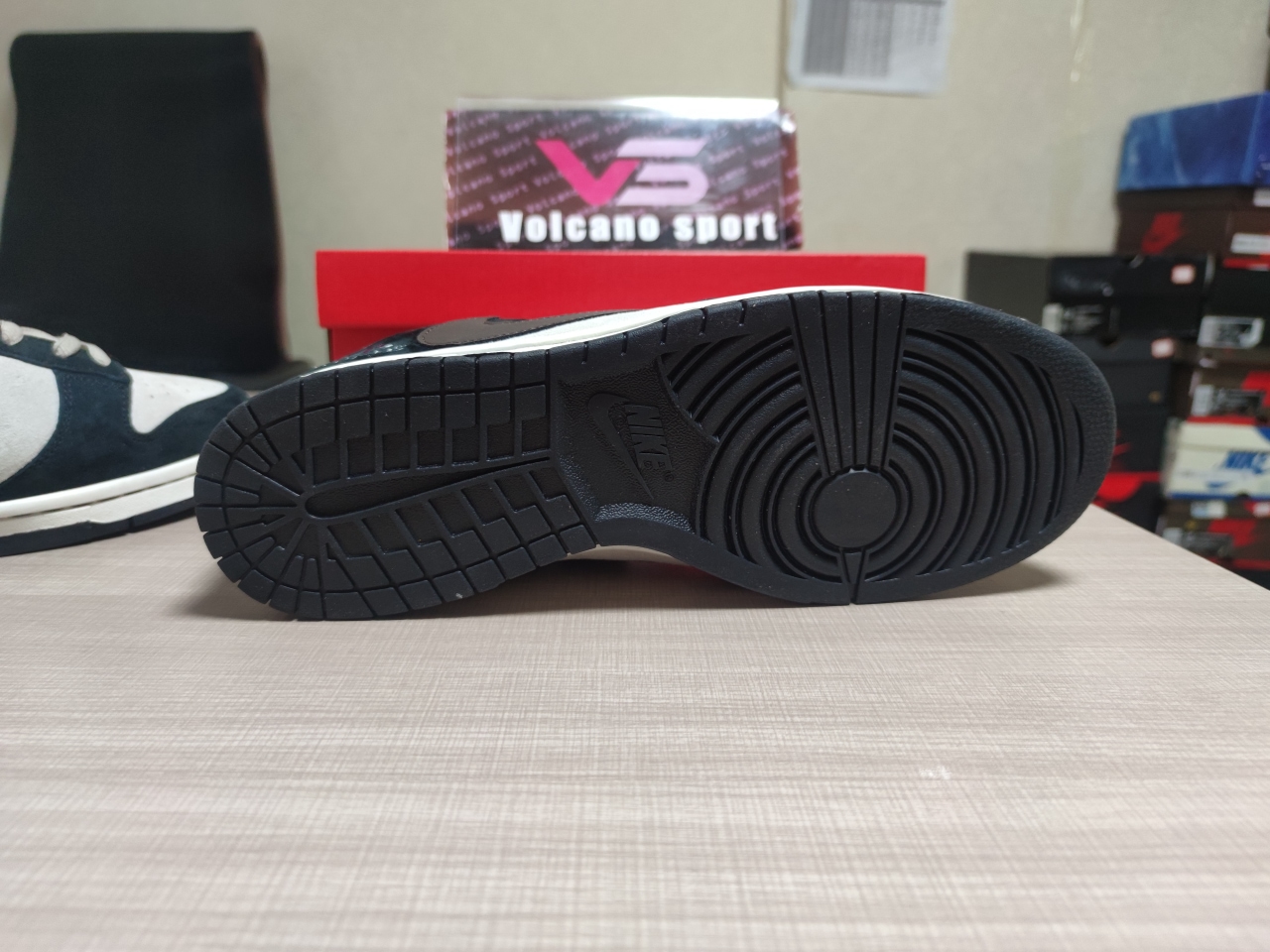 Dunk Katsuhiro o Tomo CU1726 990