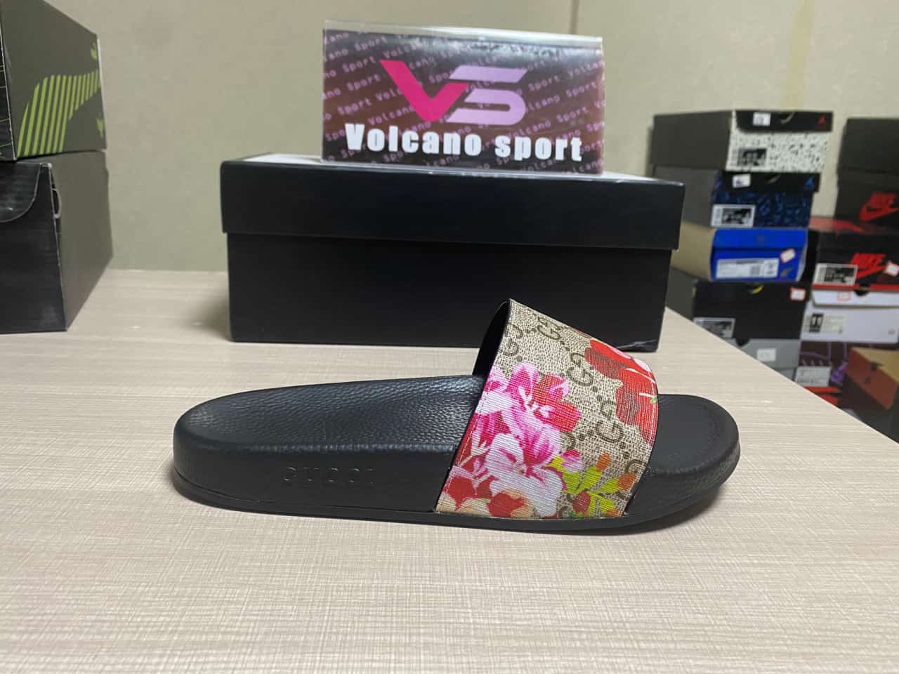 GUCCI GG Supreme Floral Slide Sandals