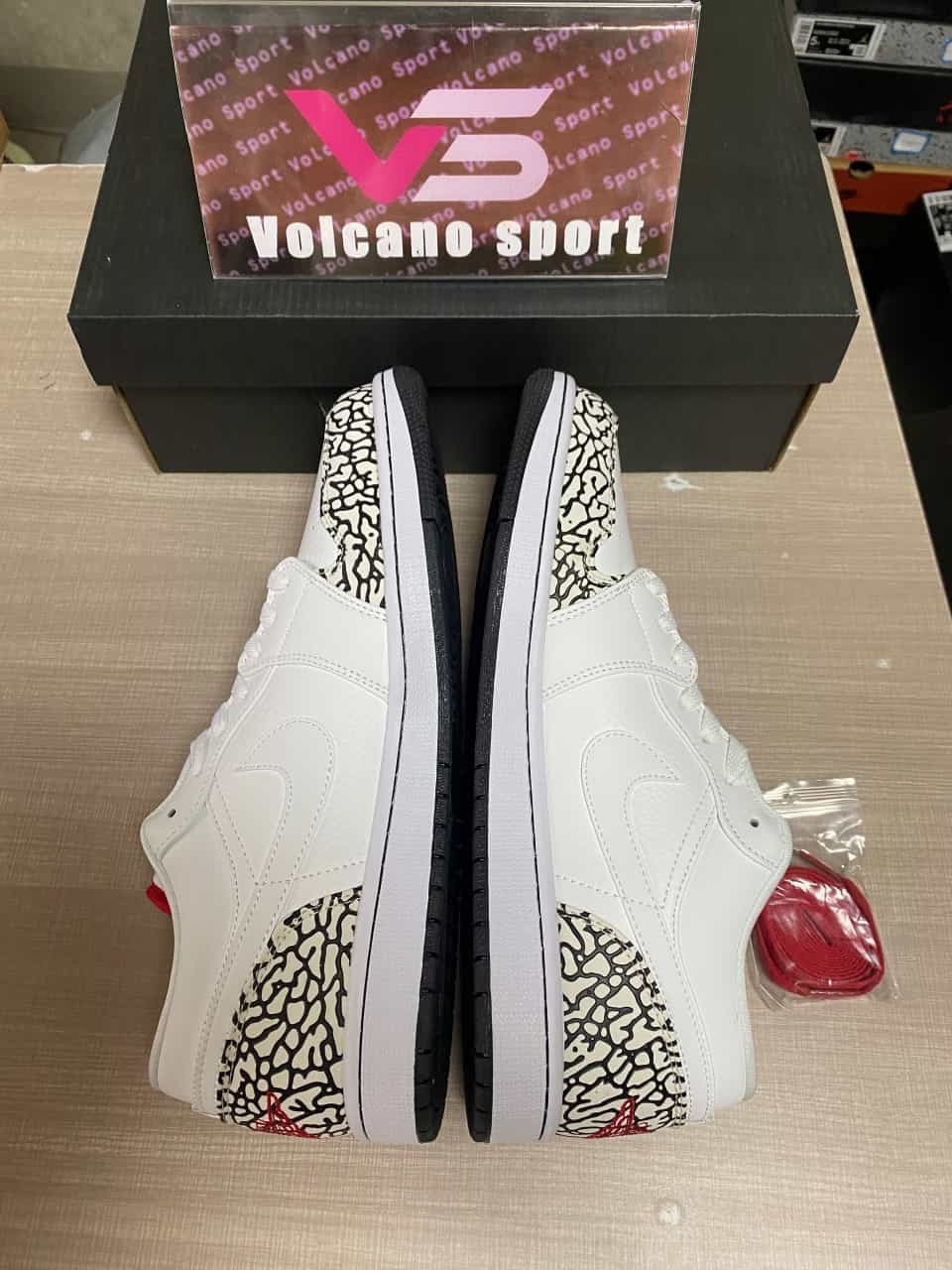 Jordan 1 Phat Low Cement Grey 338145-162