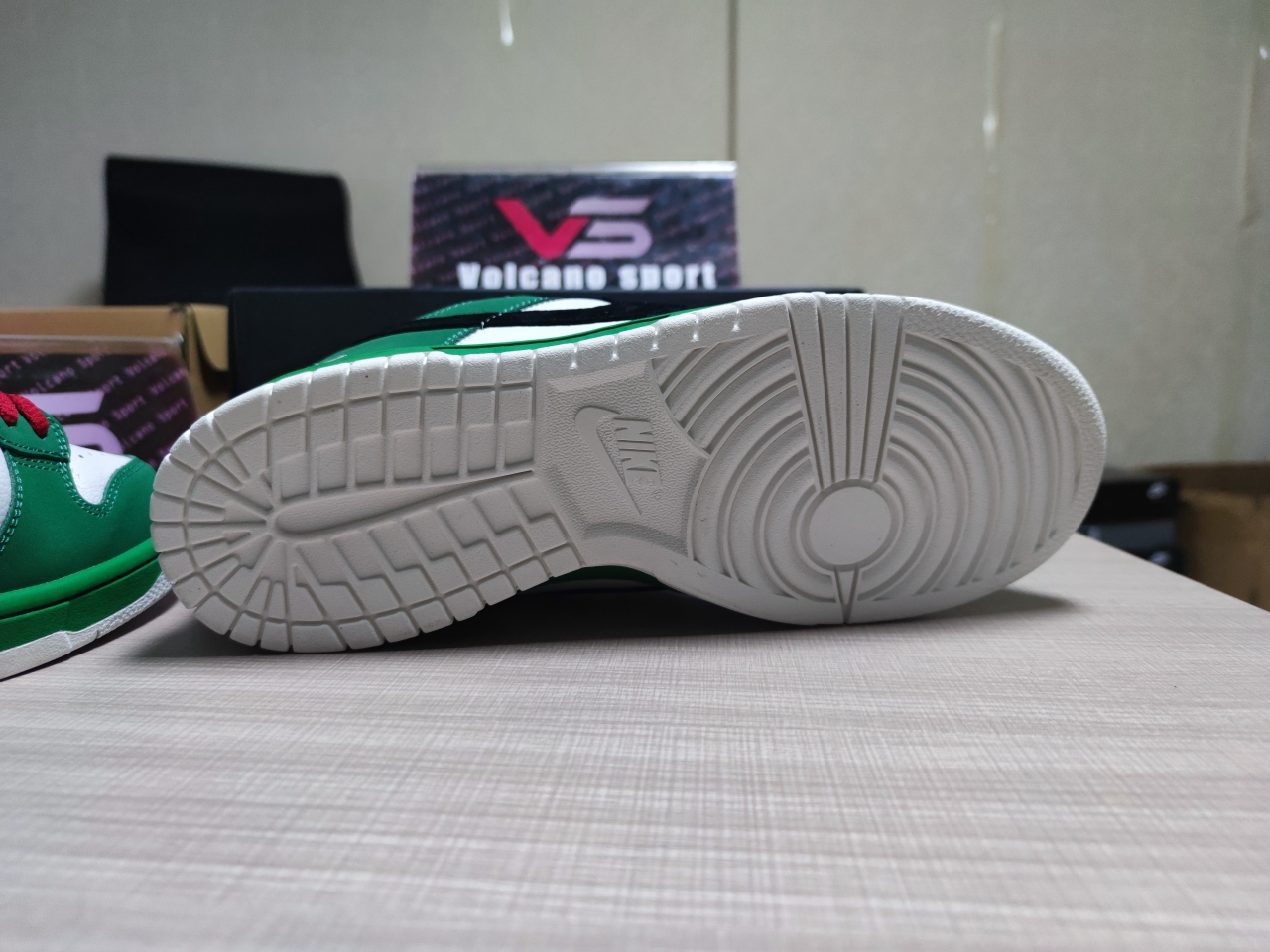 SB Dunk Low Heineken 304292 302