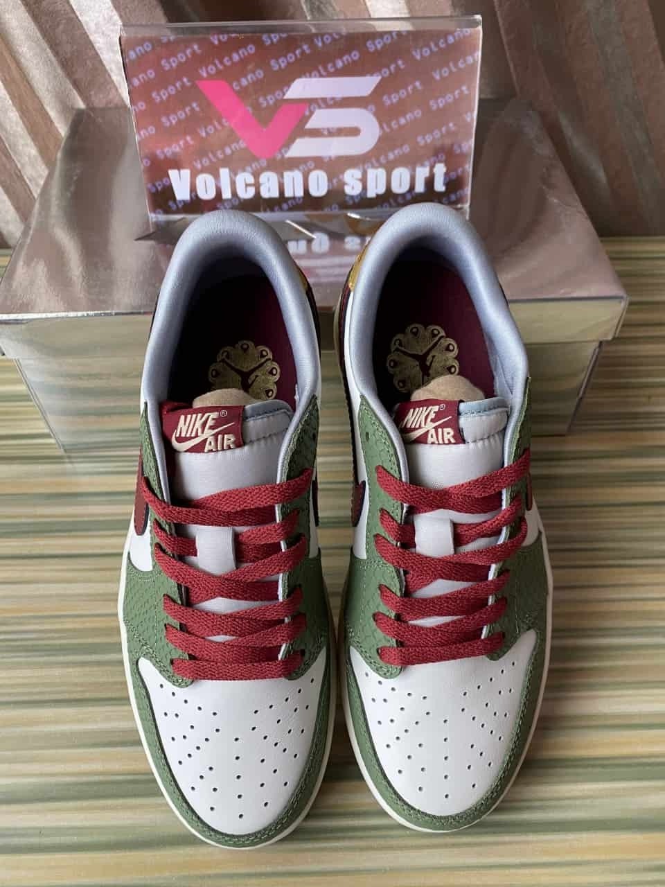 Jordan 1 Retro Low OG Year of the Dragon FN3727-100