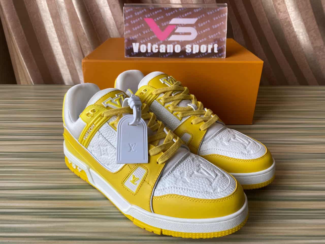 LV Trainer Yellow White Monogram 1AA6XN