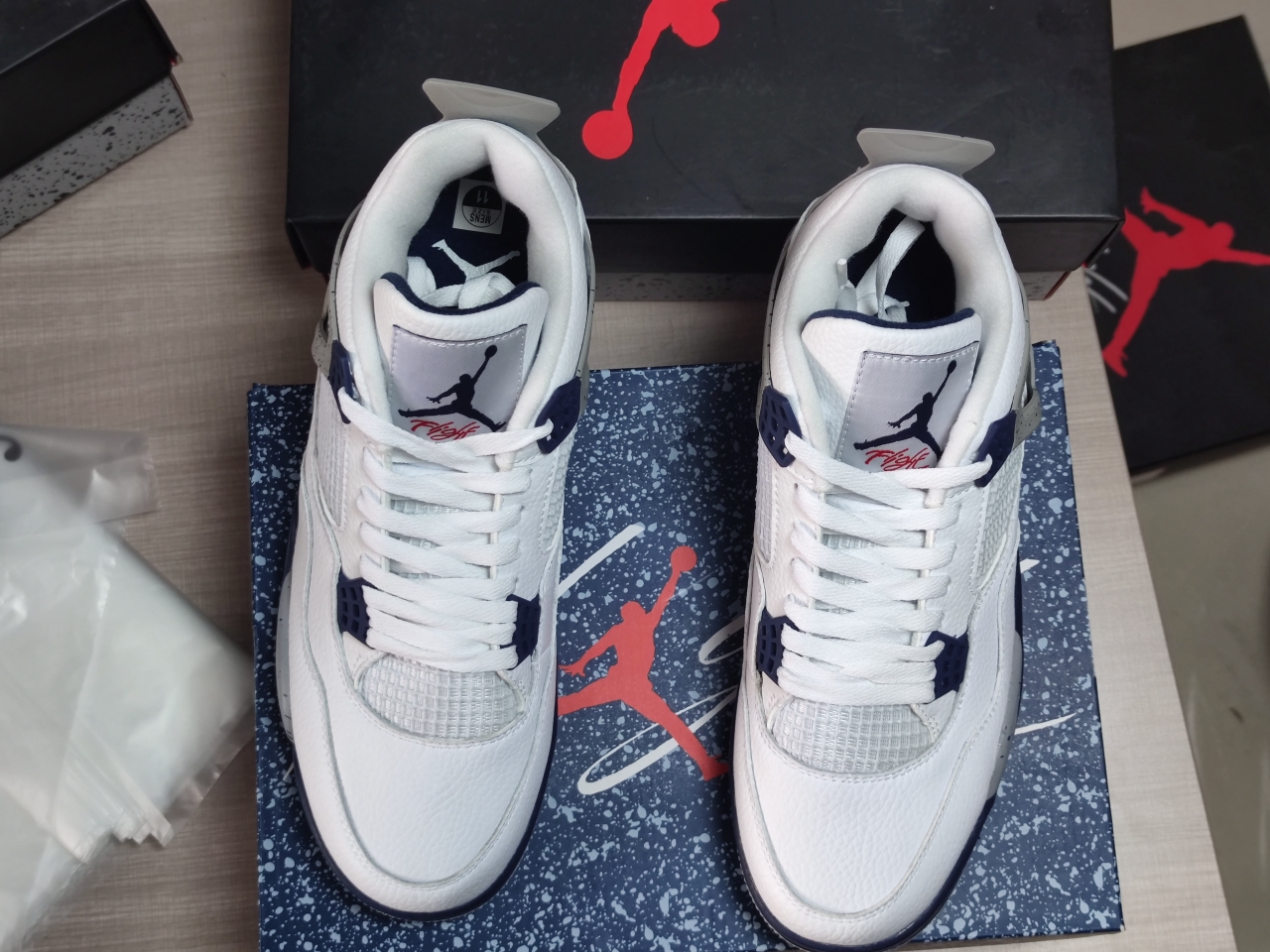 Jordan 4 “Midnight Navy” DH6927-140