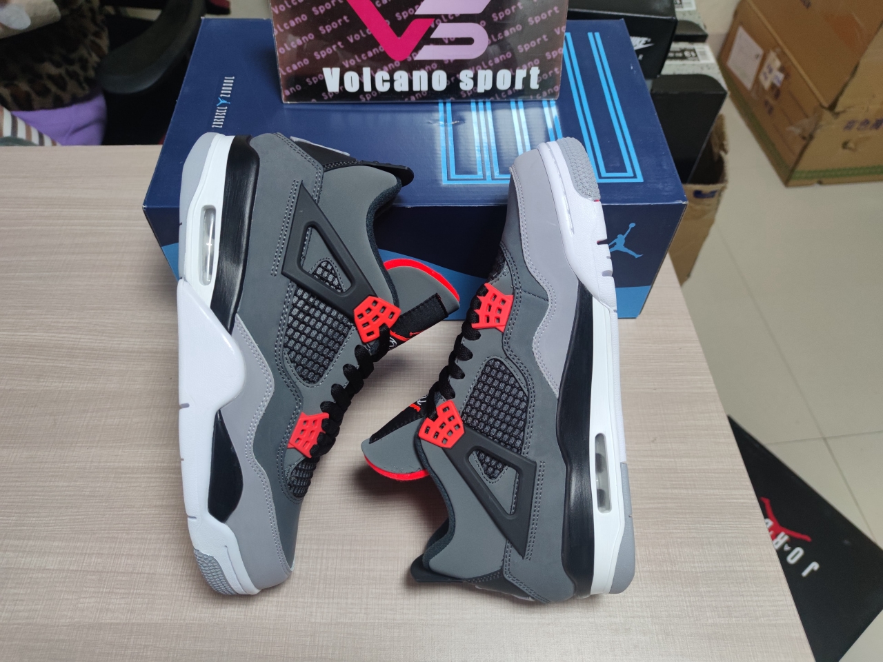 Jordan 4 Retro Infrared DH6927-061