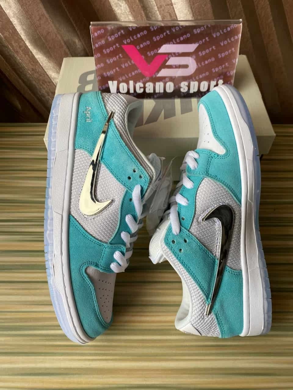 Dunk Low April Skateboards