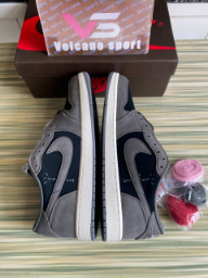 Jordan 1 Retro Low OG SP Travis Scott