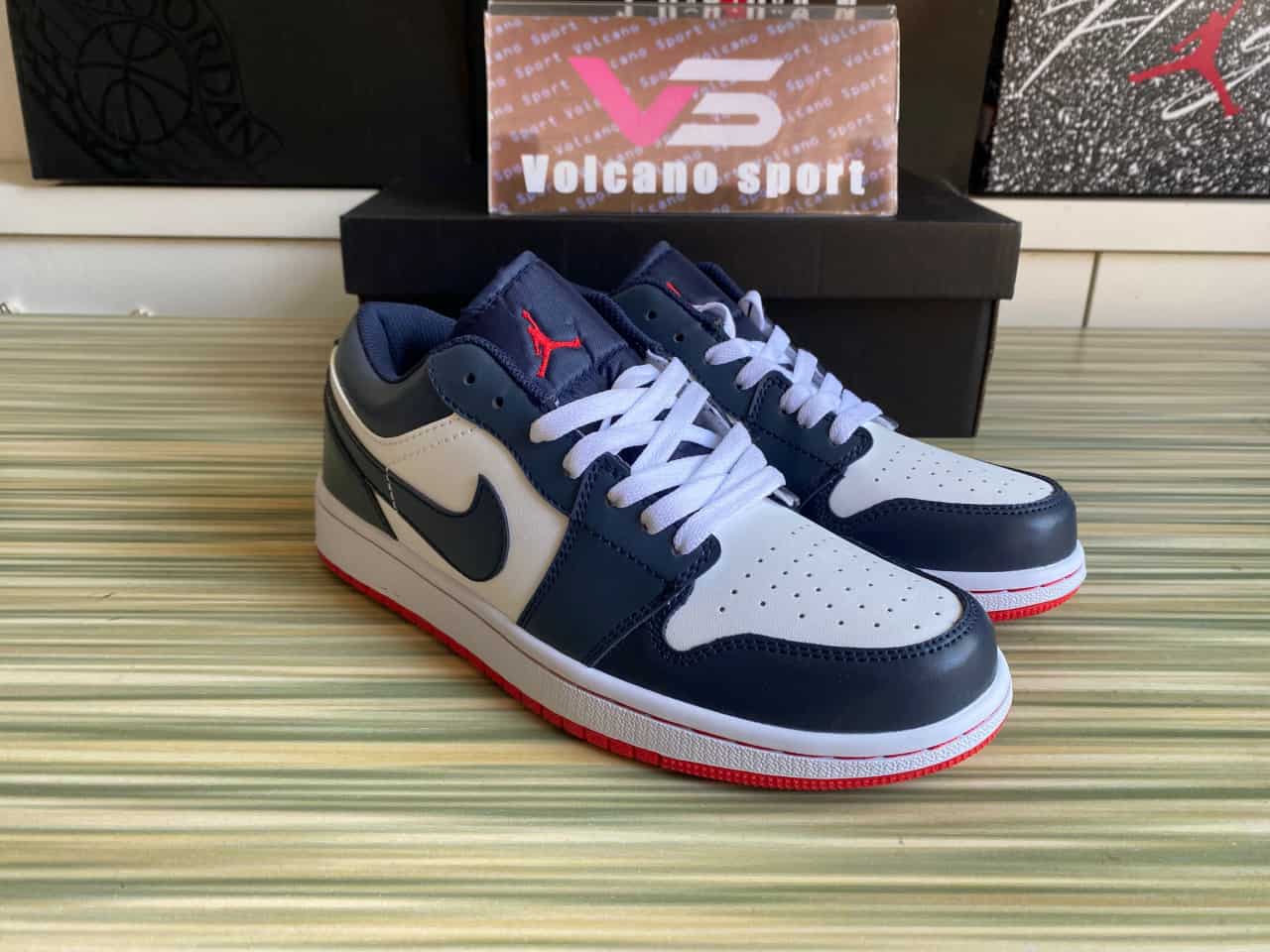 Air Jordan 1 Retro Low 'Obsidian Ember Glow' 553558-481