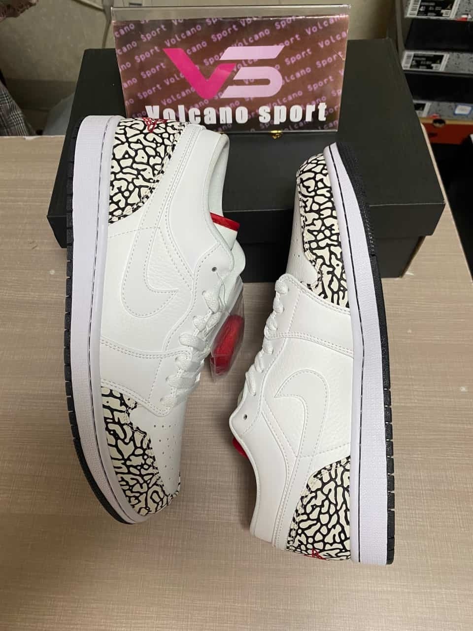 Jordan 1 Phat Low Cement Grey 338145-162