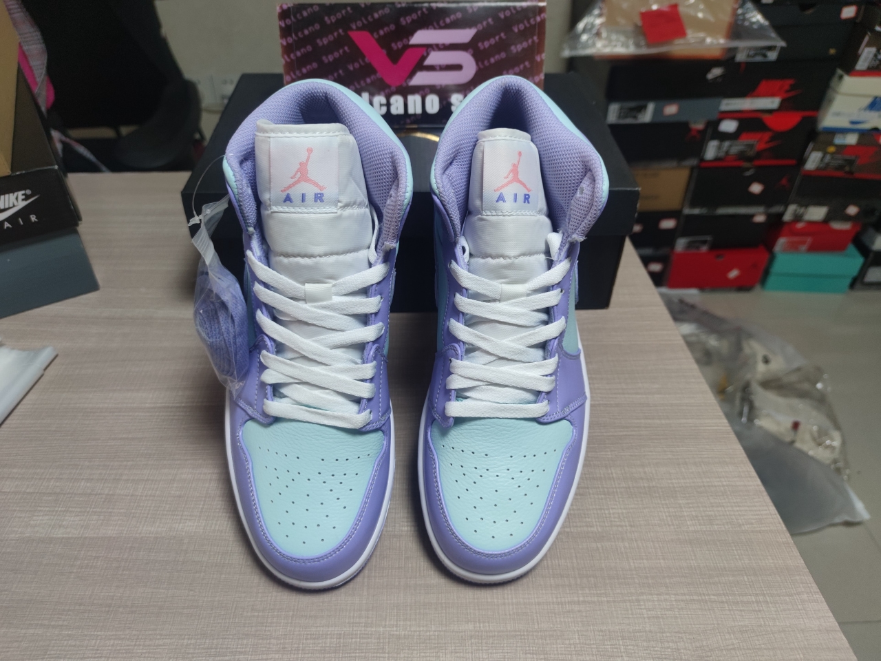 Jordan 1 Mid Purple Aqua 554724-500