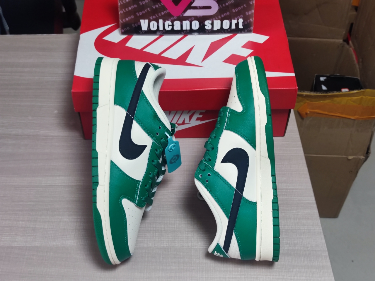 Dunk Low SE Lottery Pack Malachite Green DR9654-100