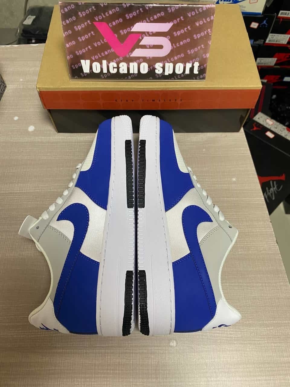 Air Force 1 Low '07 LV8 Time Warp Royal FJ5471-121