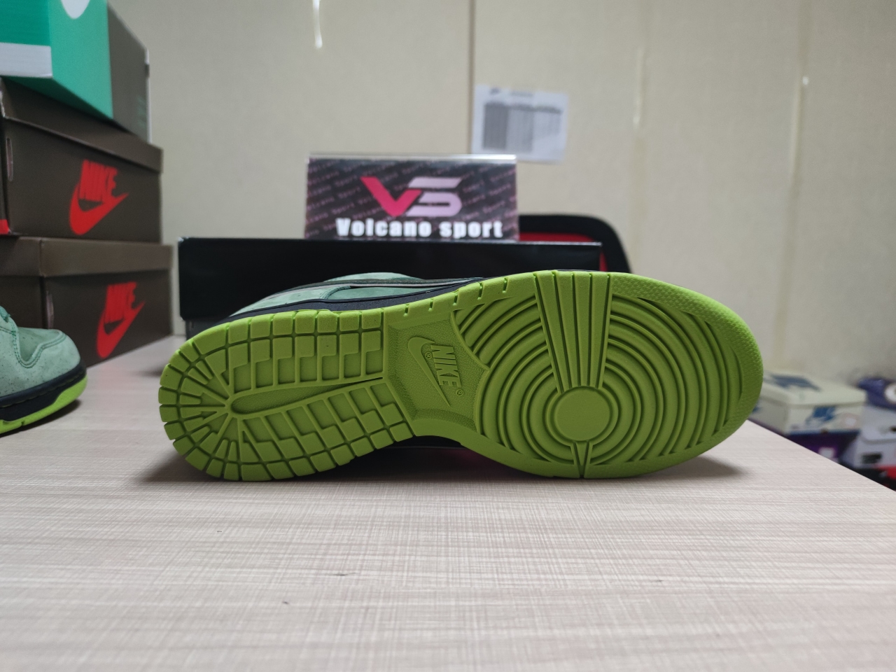 SB Dunk Low Concepts Green Lobster BV1310 337