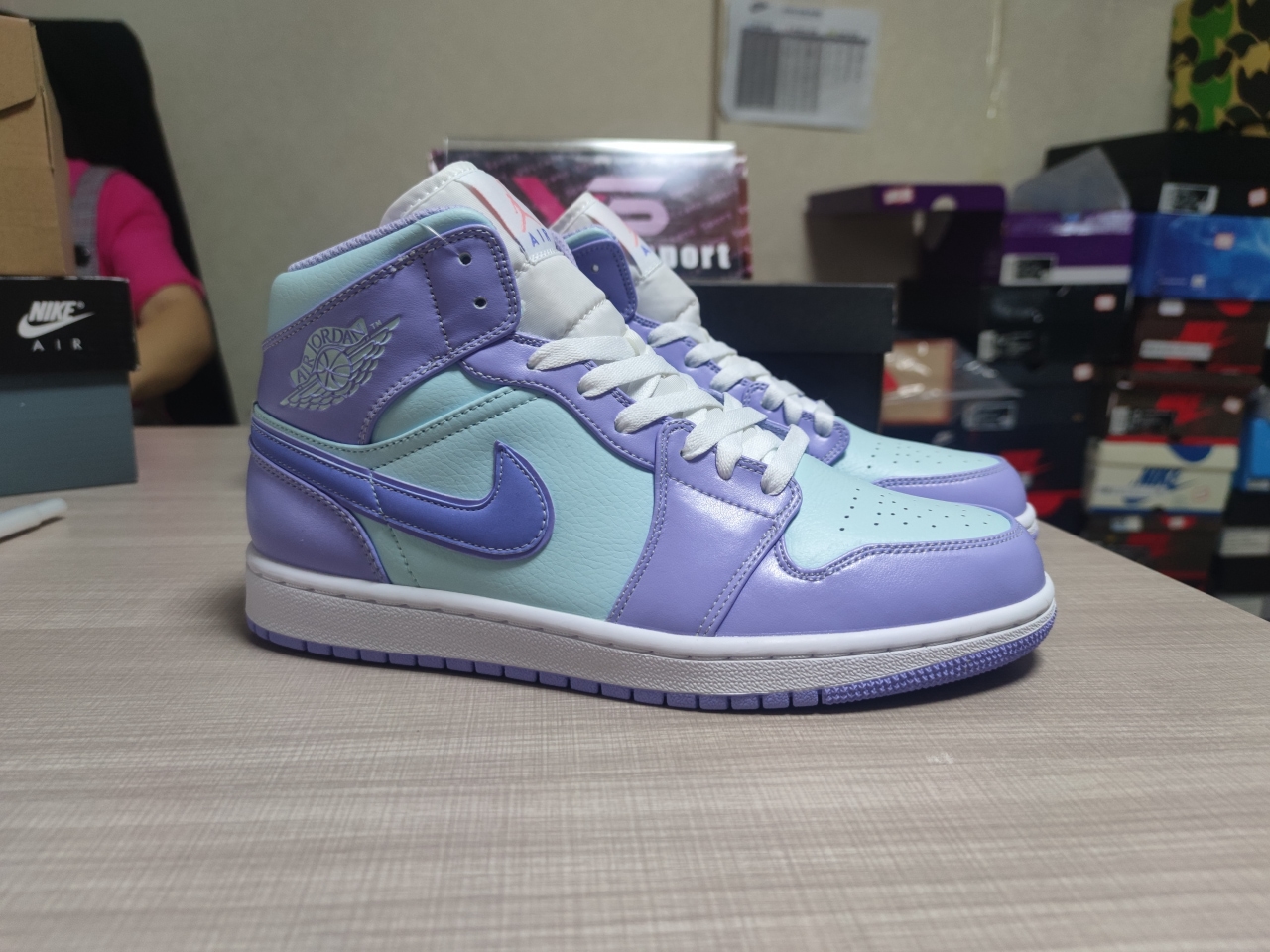 Jordan 1 Mid Purple Aqua 554724-500