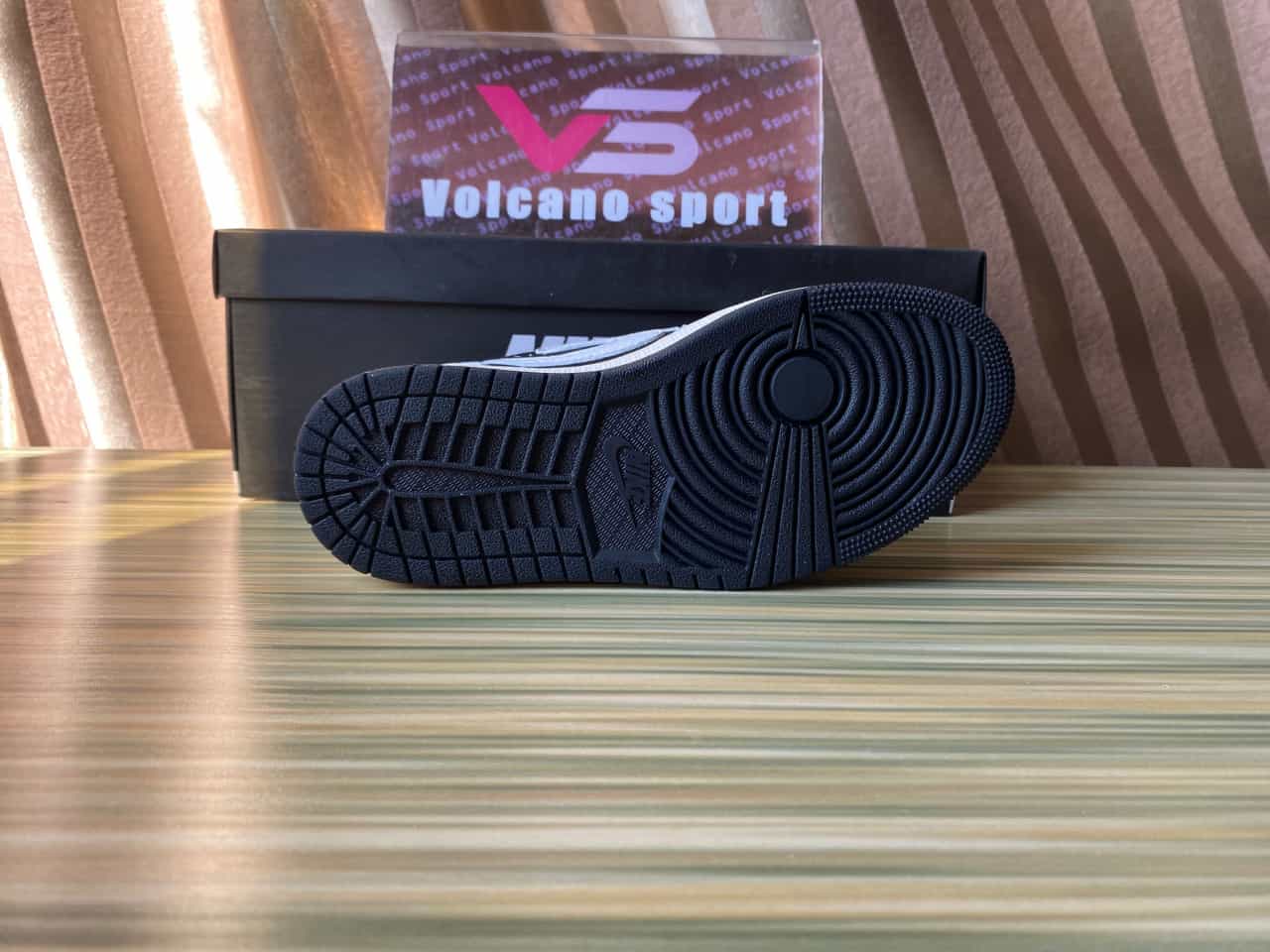 Travis Scott x Air Jordan 1 Low Black and White DM7866-002