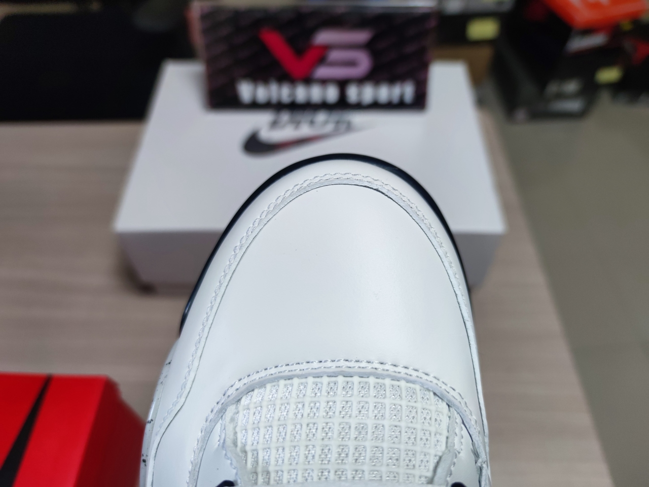 Jordan 4 Retro White Cement 840606 192