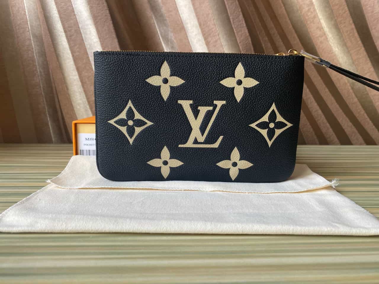 LV Coin Case Pochette Cle Black x Beige With Key Chain