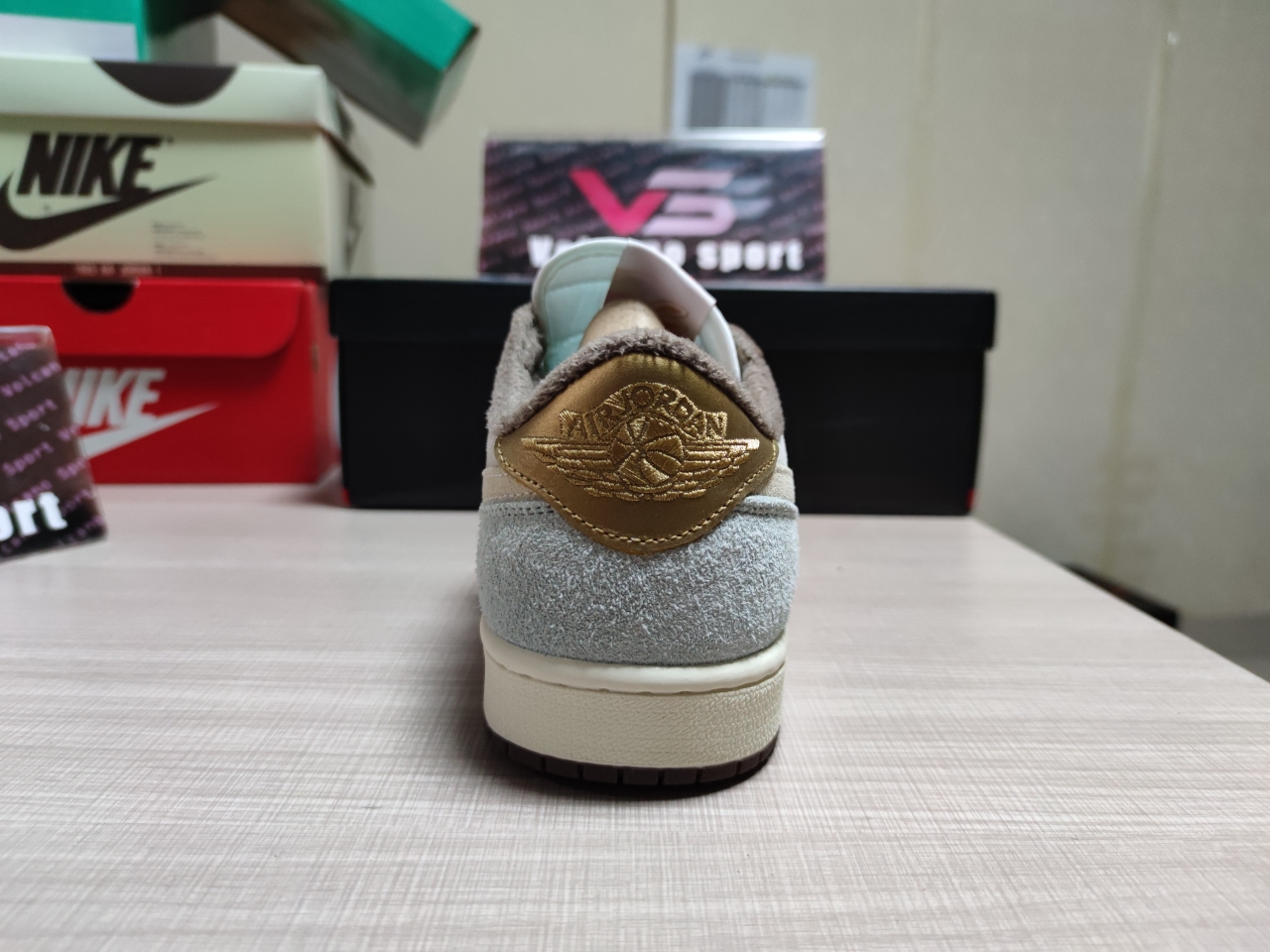 Jordan 1 Retro Low OG Year of the Rabbit DV1312 200