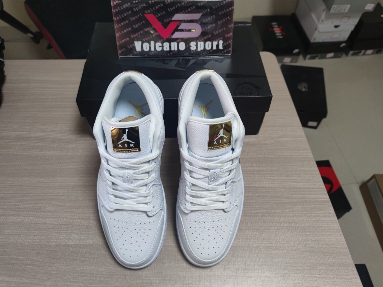 Jordan 1 Low White Metallic Gold CZ4776 100