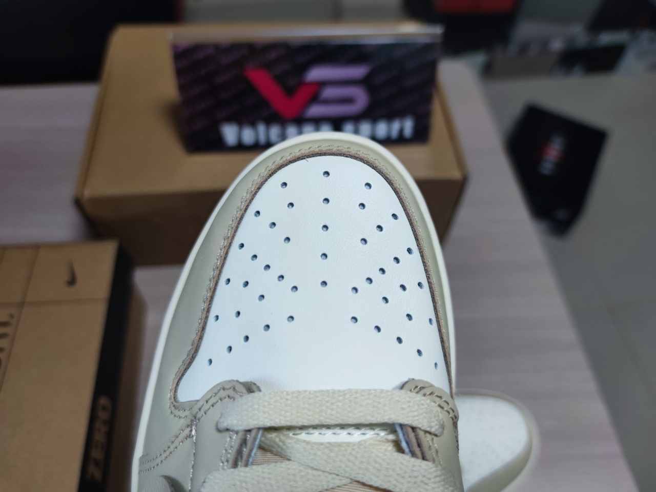 Jordan 1 Low x Off-White Custom CZ0790 102