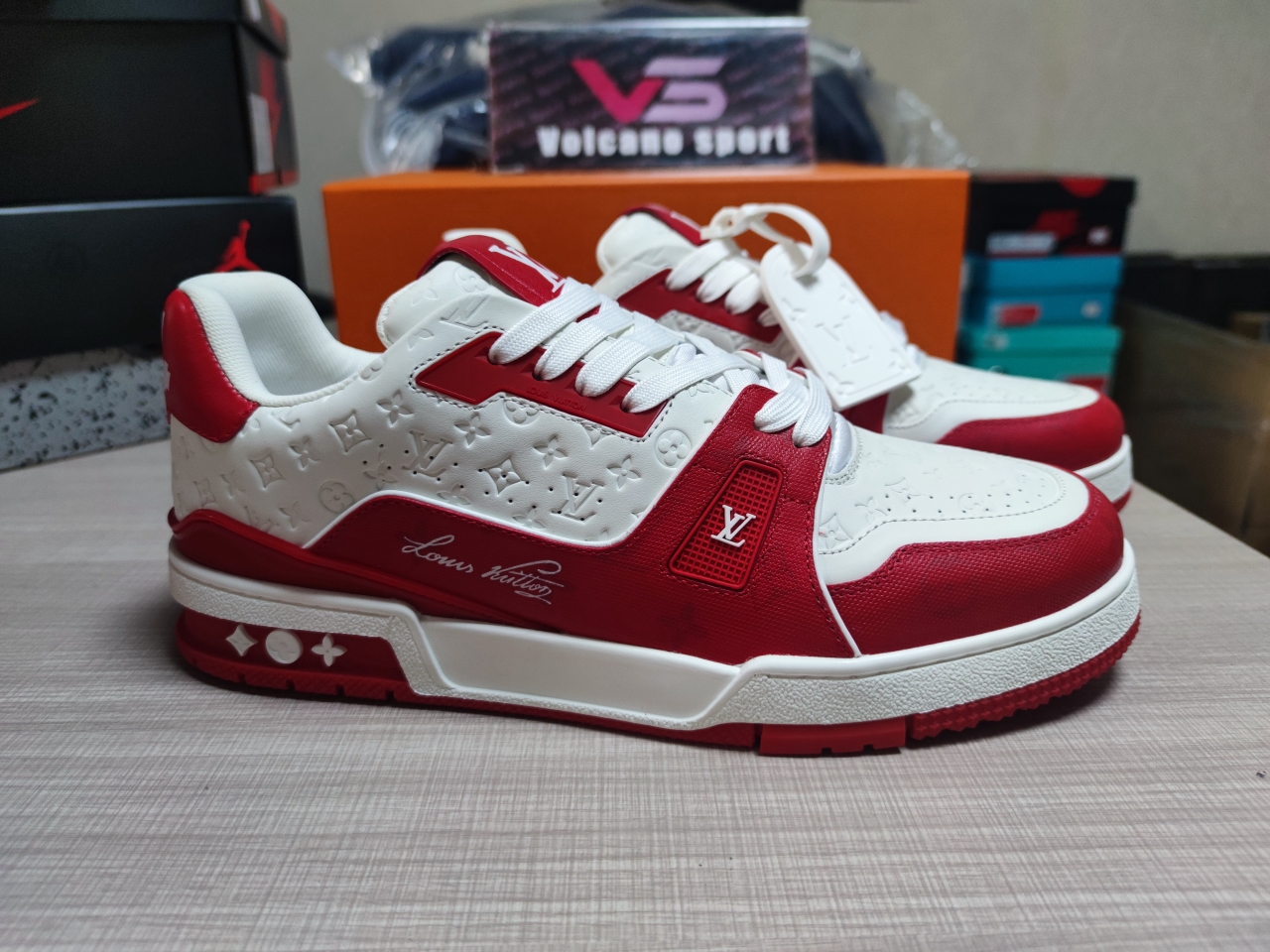 LV Trainer #54 Signature Red White